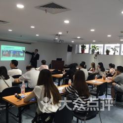 上海市出入境服務(wù)中心（移民港）一站式服務(wù)指南 地址、電話、營業(yè)時間與大眾點(diǎn)評評價解析